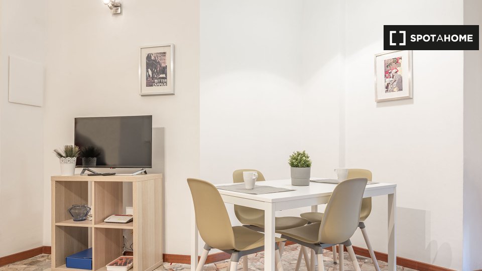 Double room Milan, 4 beds, 90m² — photo 6
