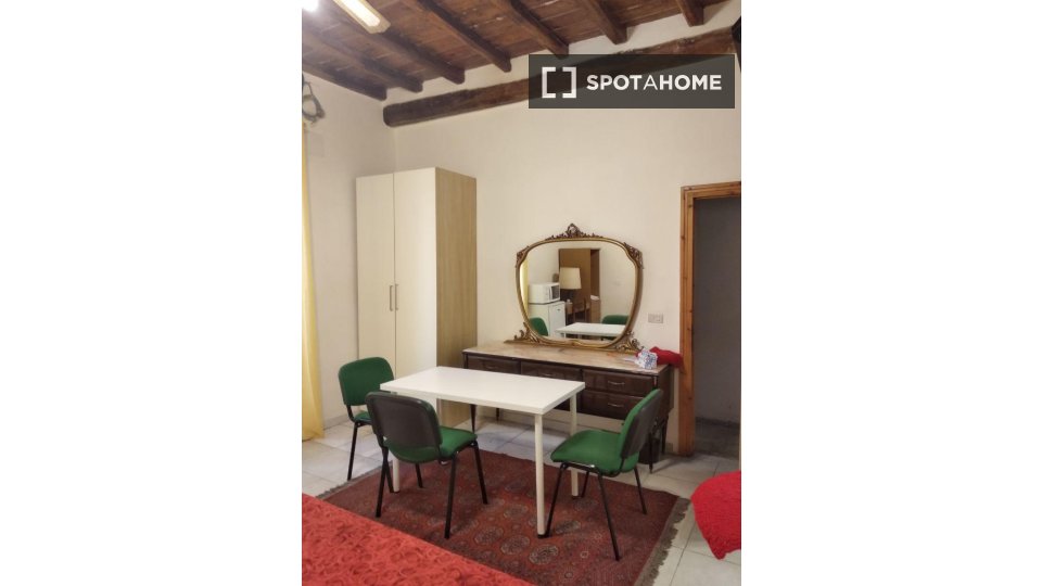 Double room Rome, 2 beds, 33m² — photo 6