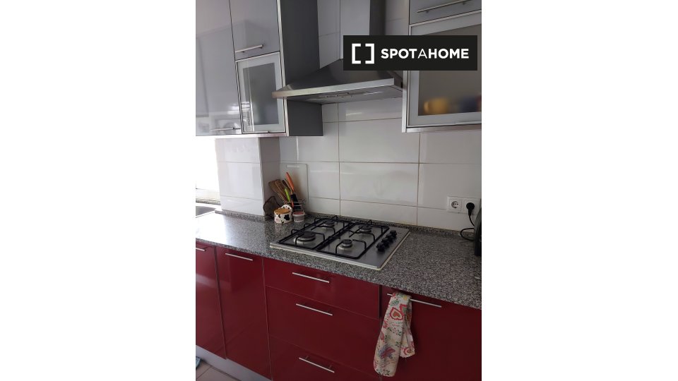 Double room Lisbon, 4 beds, 110m² — photo 16