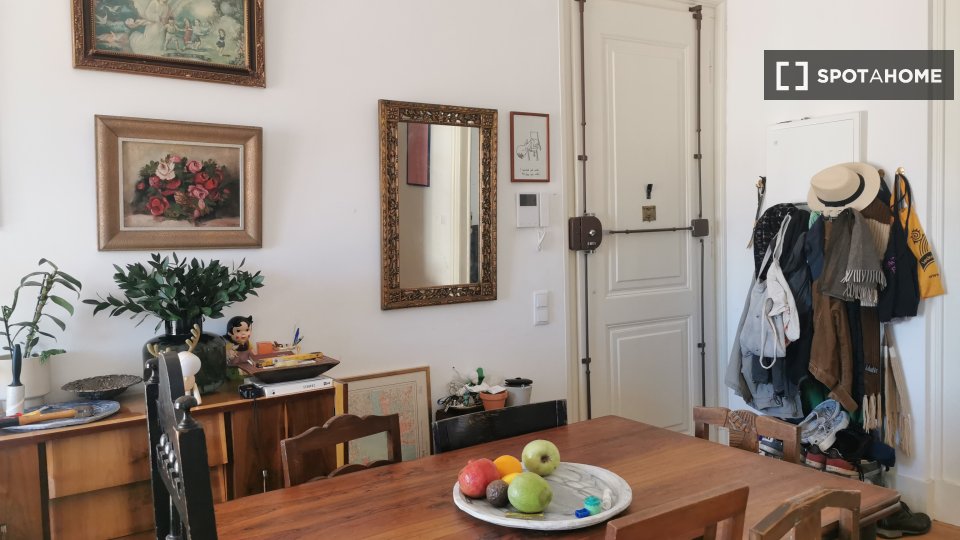 Double room Lisbon, 2 beds, 100m² — photo 7