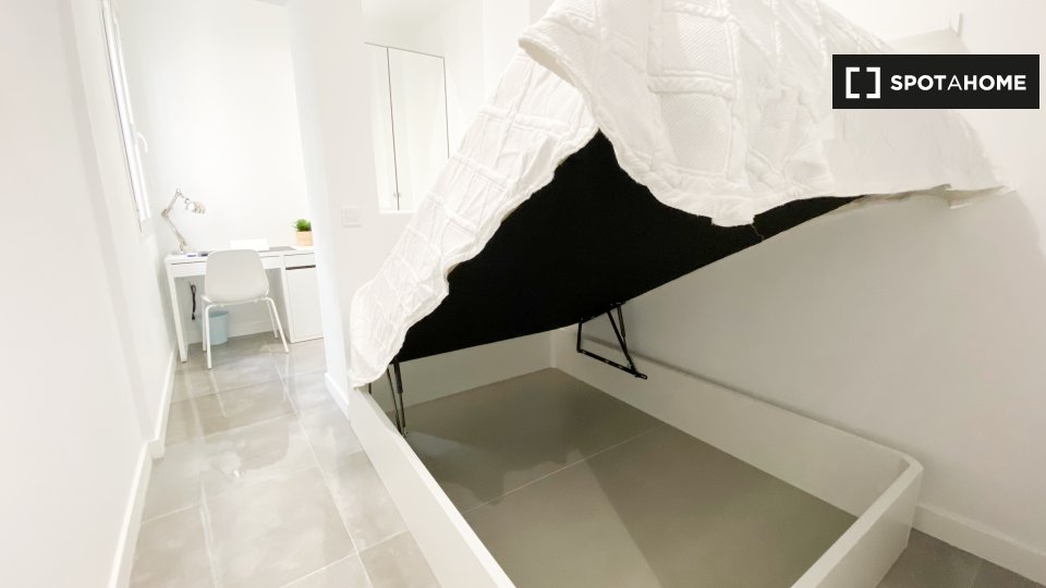 Apartment Madrid, 1 bed — photo 12