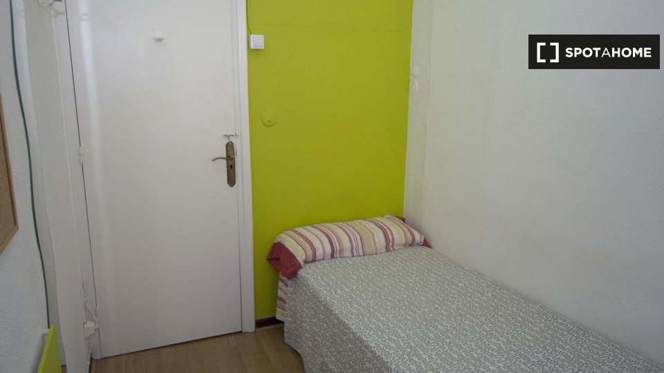 Double room Madrid, 11 beds — photo 1