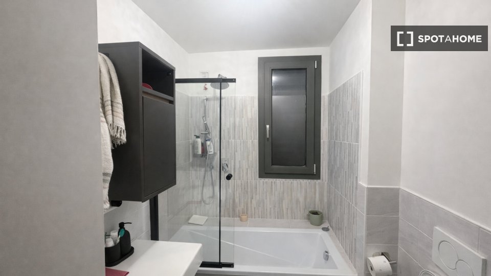 Double room Milan, 2 beds, 70m² — photo 3