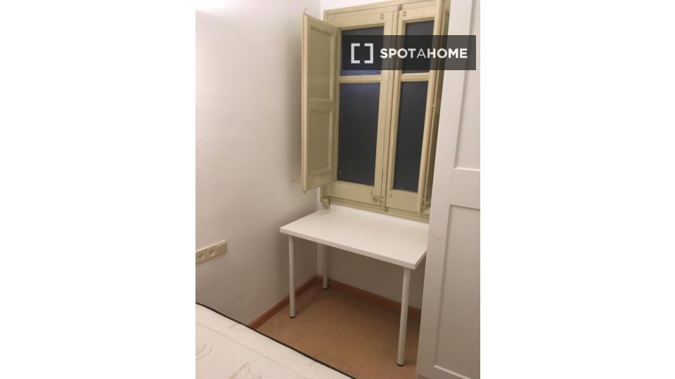 Double room Barcelona, 4 beds — photo 15