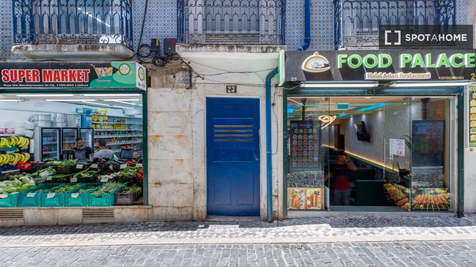 Apartment Lisbon, 2 beds — photo 38