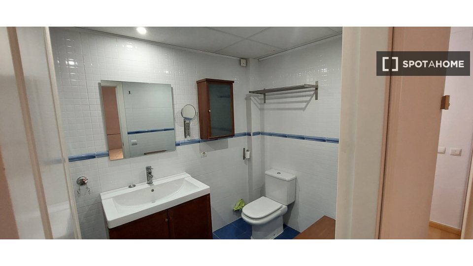 Apartment Valencia, 6 beds, 300m² — photo 44
