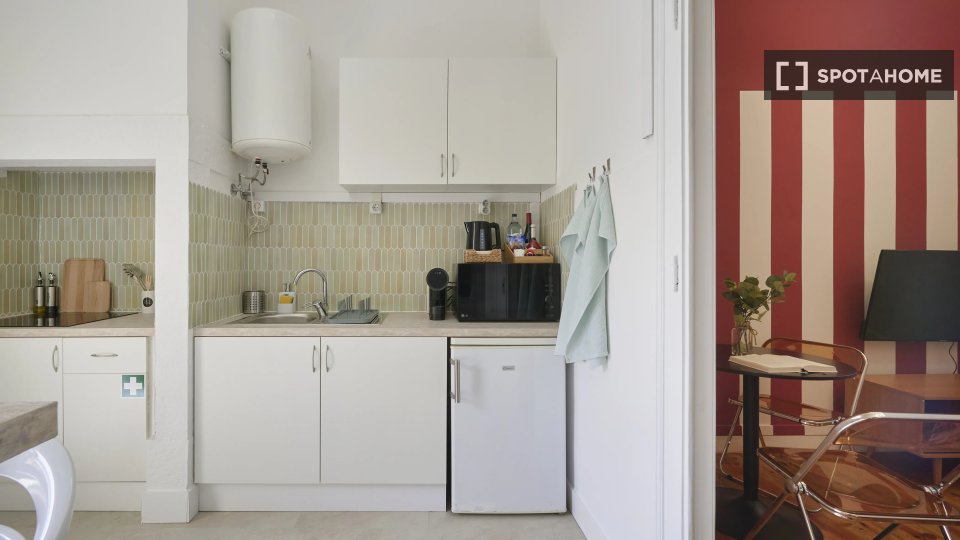 Apartment Lisbon, 1 bed — photo 3