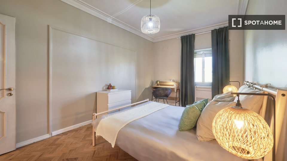 Double room Lisbon, 9 beds — photo 2