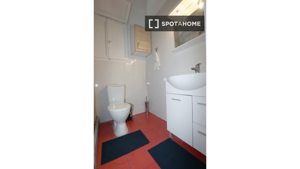 Double room Athens, 4 beds — photo 6