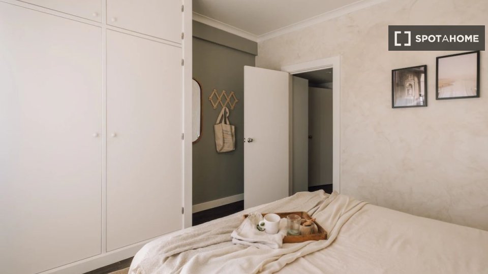 Apartment Lisbon, 1 bed — photo 4