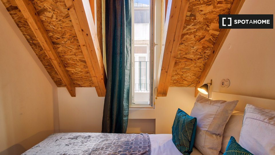 Apartment Lisbon, 1 bed, 65m² — photo 8
