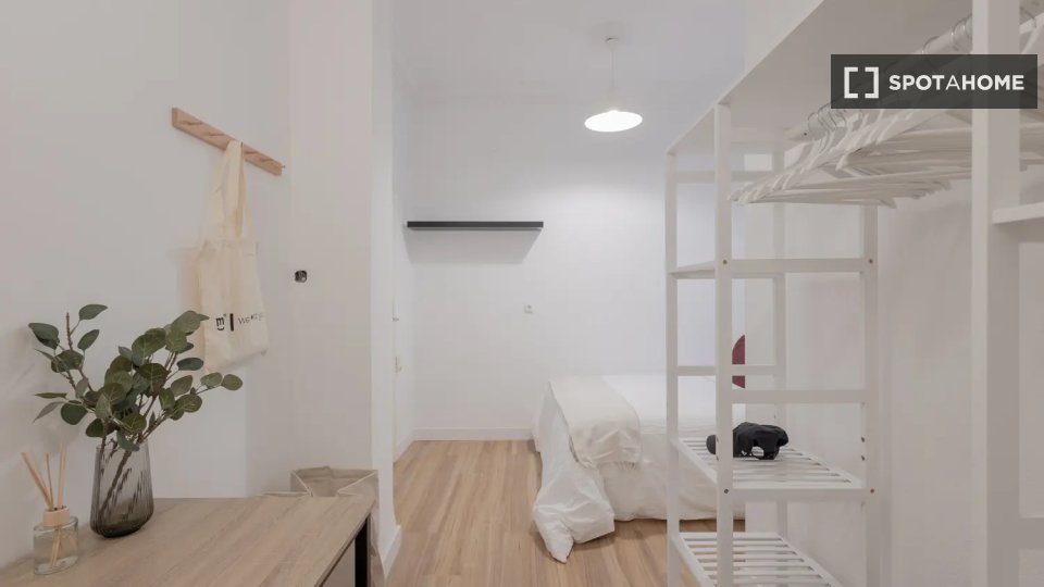 Double room Valencia, 6 beds — photo 19