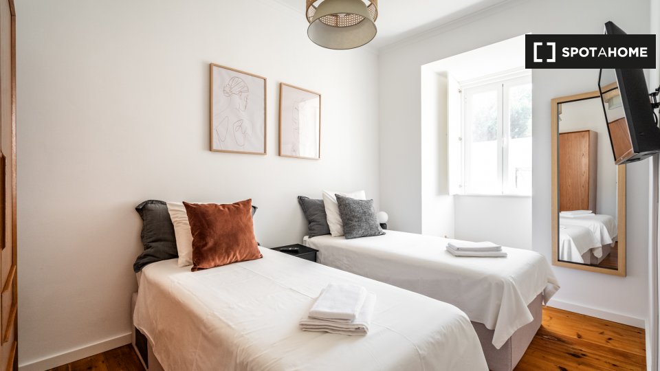 Apartment Lisbon, 3 beds — photo 19