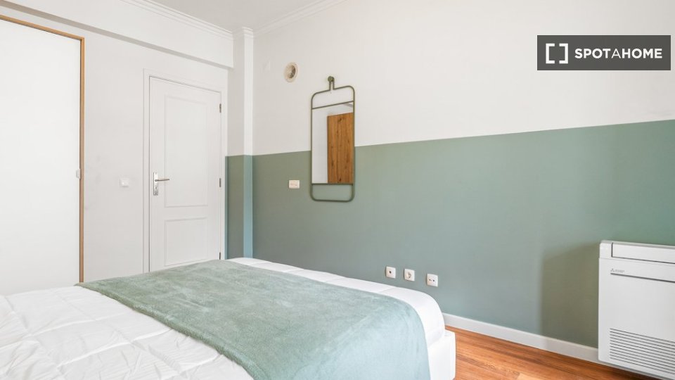Double room Lisbon, 9 beds — photo 3