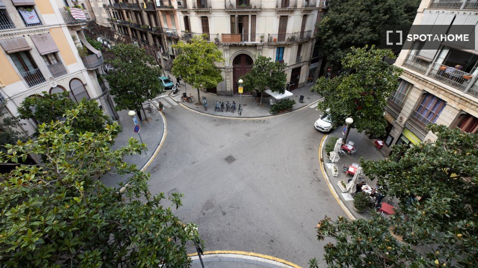 Double room Barcelona, 6 beds, 150m² — photo 13