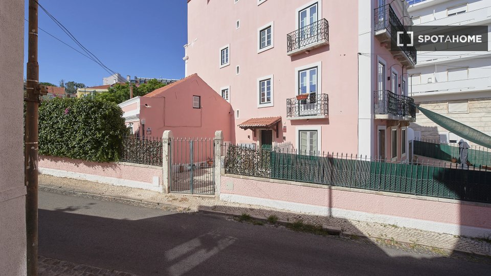 Double room Lisbon, 13 beds — photo 4