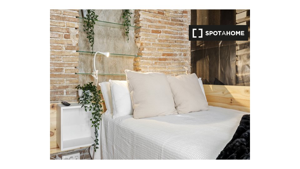 Double room Barcelona, 4 beds — photo 19