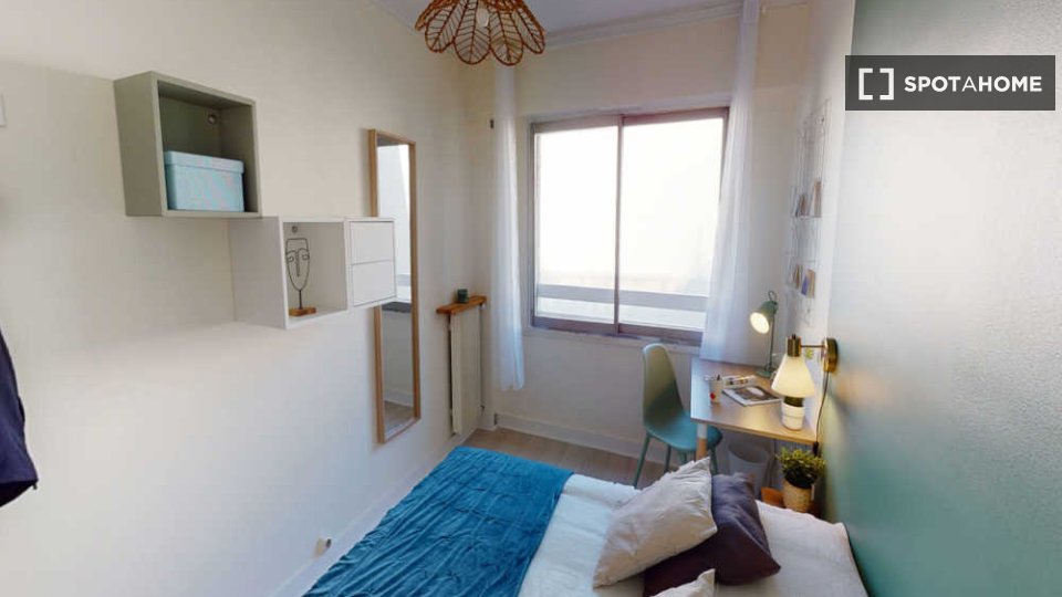 Double room Paris, 4 beds, 80m² — photo 2