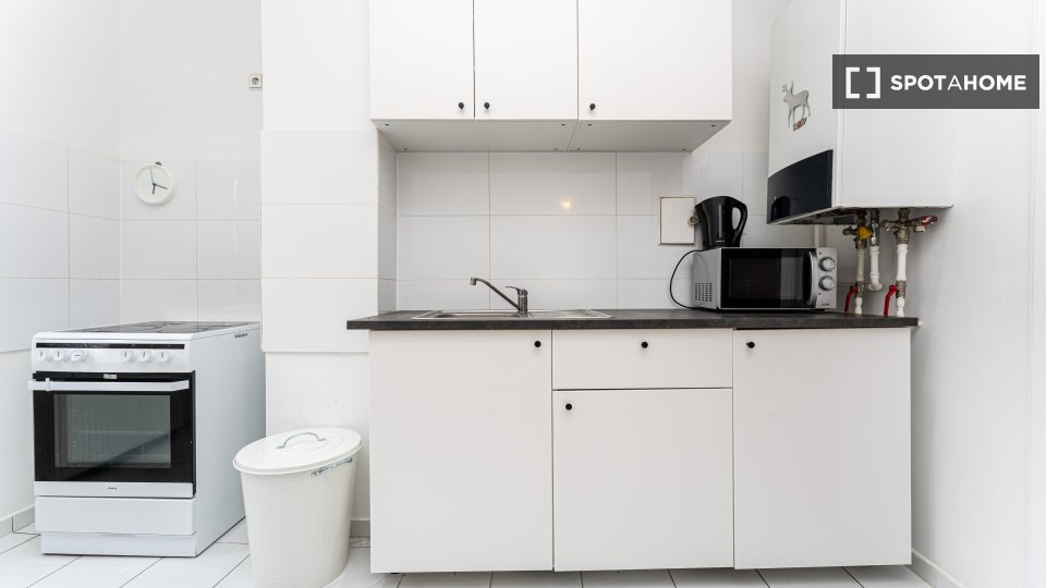 Double room Berlin, 6 beds, 108m² — photo 14
