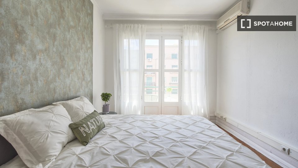 Double room Lisbon, 8 beds — photo 12