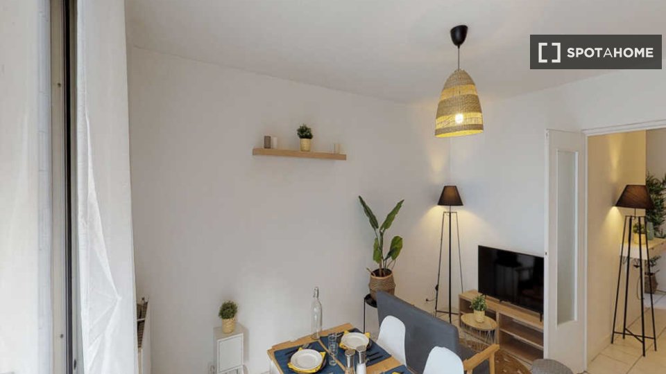 Double room Lyon, 4 beds, 100m² — photo 2
