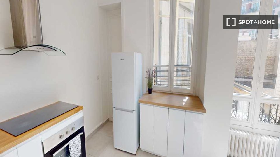 Double room Paris, 9 beds, 250m² — photo 4