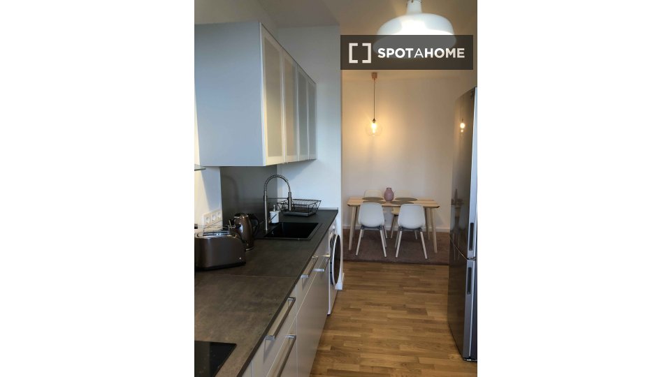 Double room Berlin, 4 beds, 116m² — photo 3