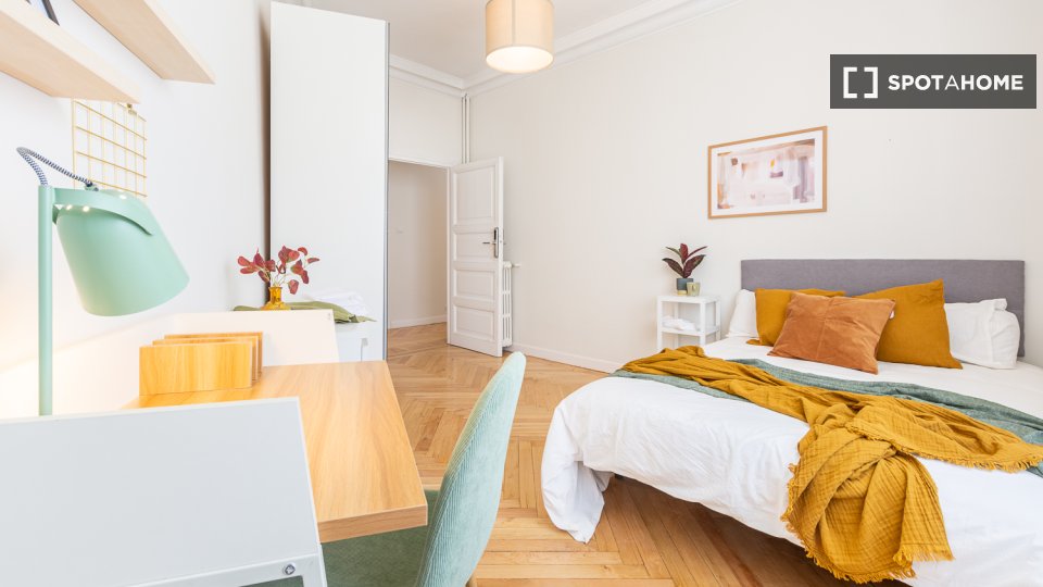 Double room Madrid, 6 beds — photo 13