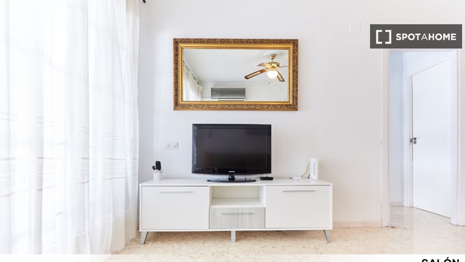 Double room Seville, 5 beds — photo 42