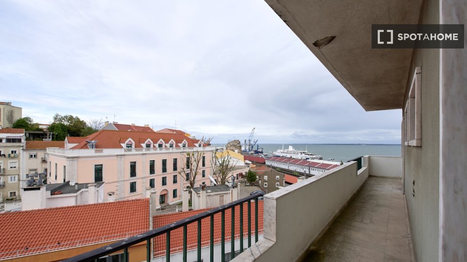 Double room Lisbon, 8 beds — photo 11