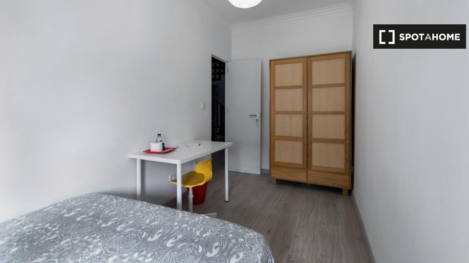 Double room Lisbon, 9 beds — photo 3