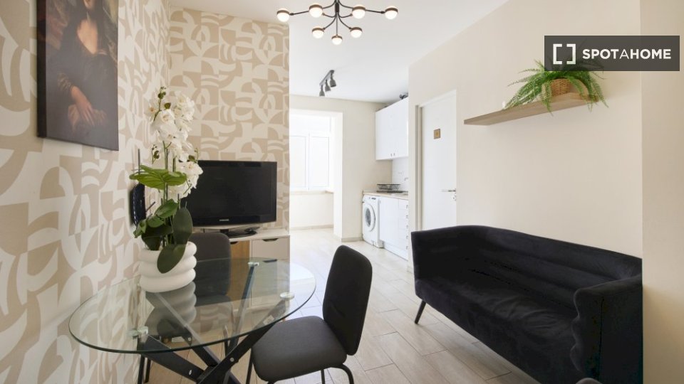 Double room Lisbon, 6 beds — photo 16