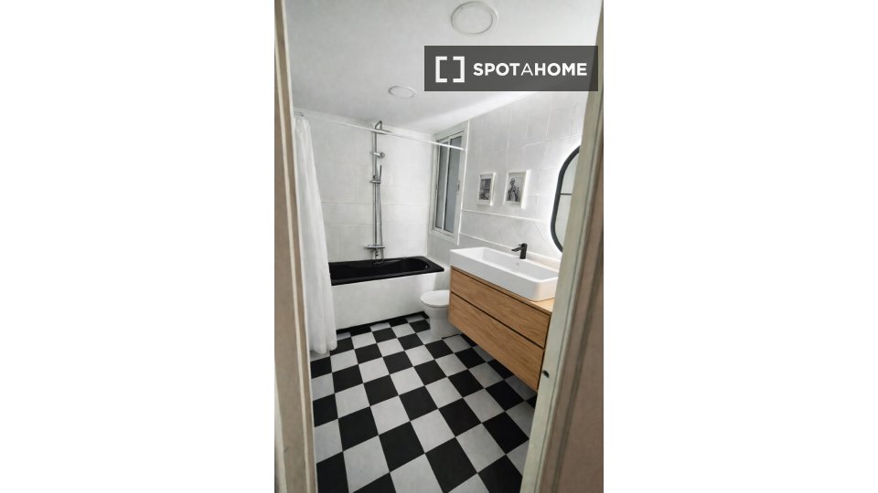 Apartment Barcelona, 2 beds, 90m² — photo 6