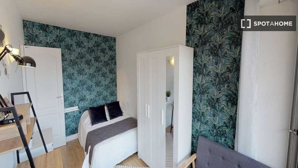 Double room Paris, 4 beds, 80m² — photo 9