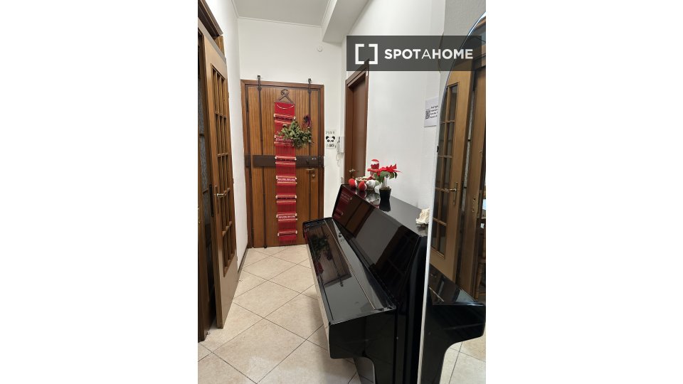 Double room Milan, 4 beds — photo 12