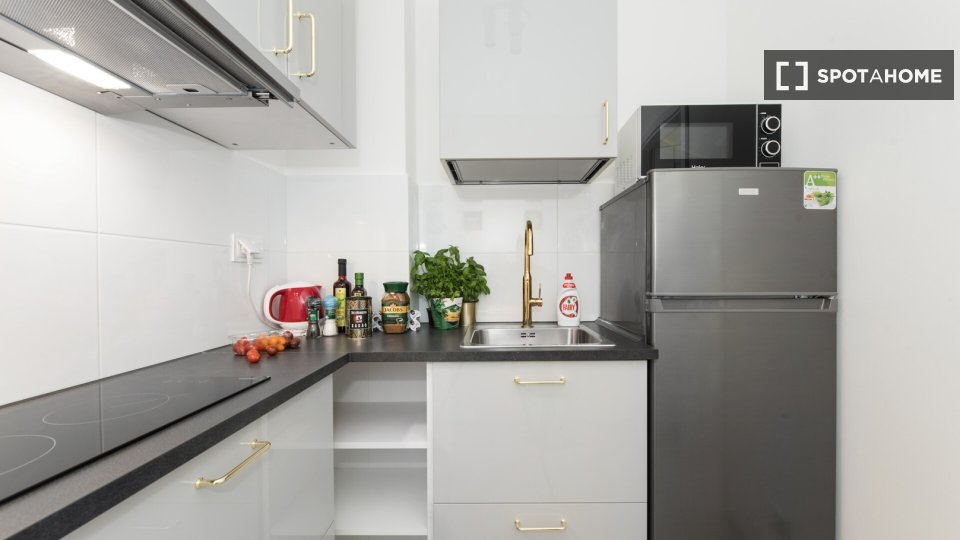 Apartment Warsaw, 2 beds, 37m² — photo 1