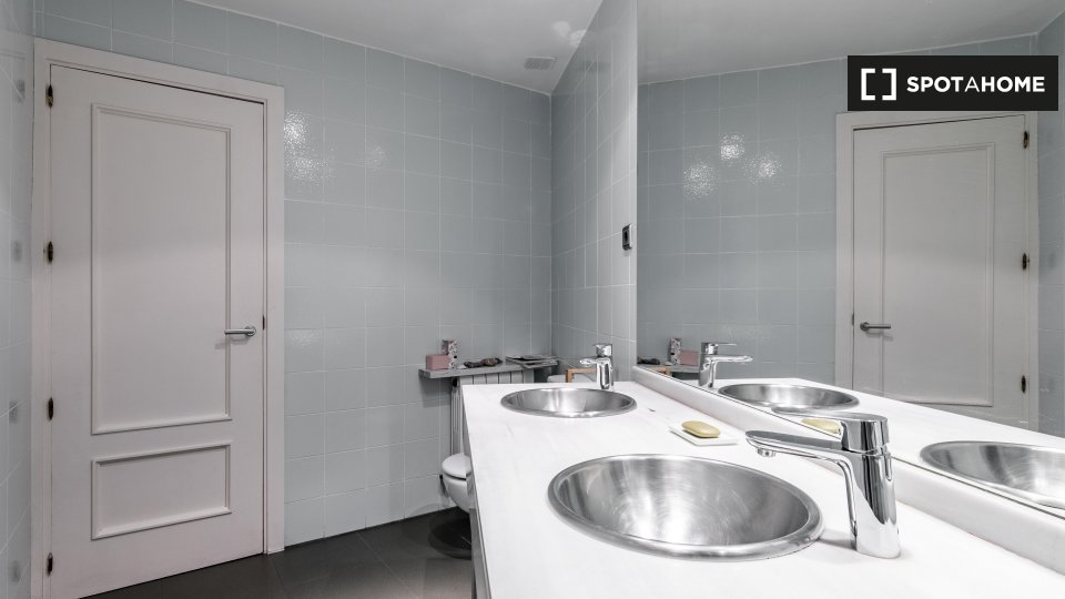 Apartment Madrid, 2 beds, 90m² — photo 7