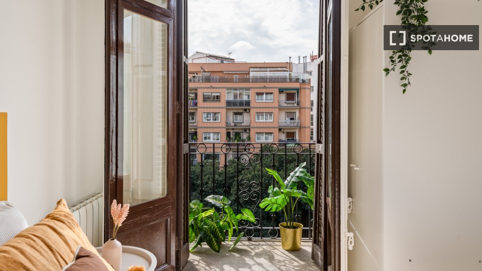 Double room Barcelona, 5 beds, 100m² — photo 51