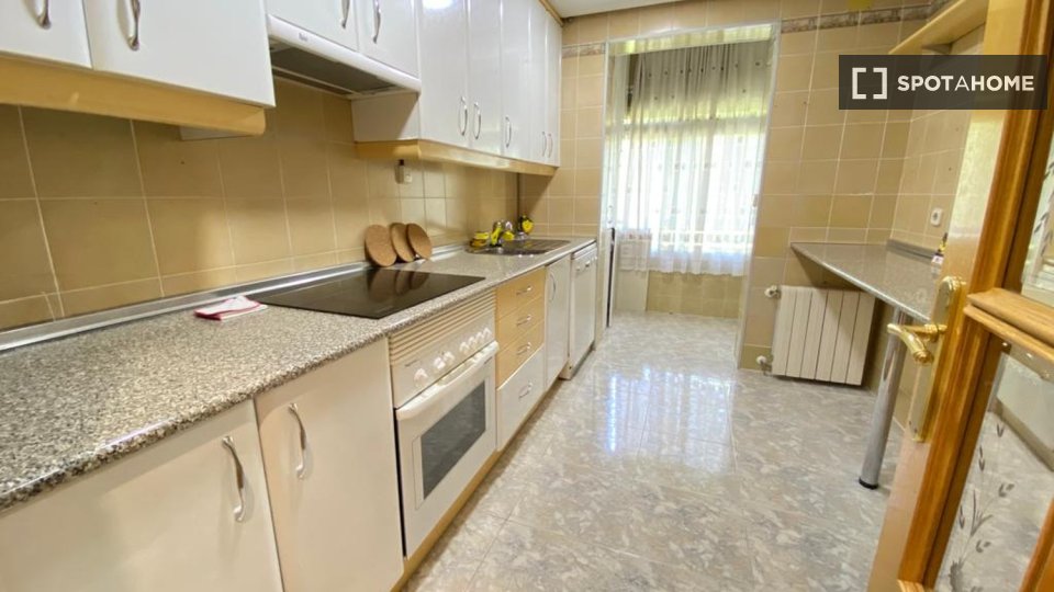Double room Madrid, 7 beds — photo 18