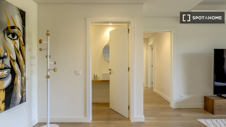 Apartment Lisbon, 2 beds — photo 13