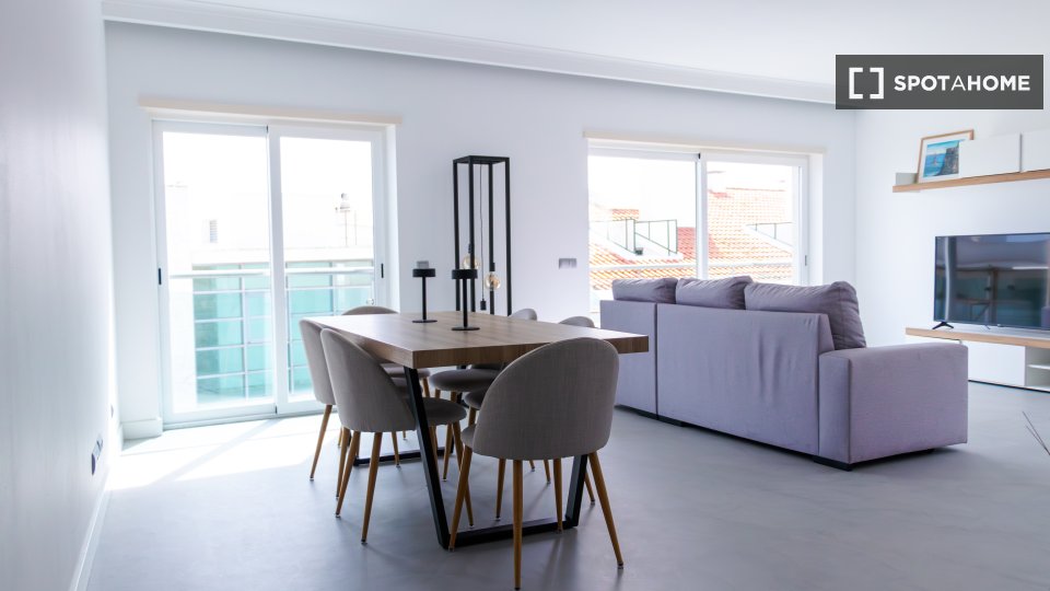 Apartment Lisbon, 2 beds, 100m² — photo 17