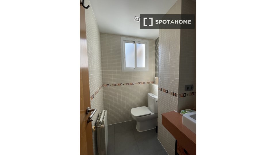 Apartment Valencia, 1 bed, 56m² — photo 9