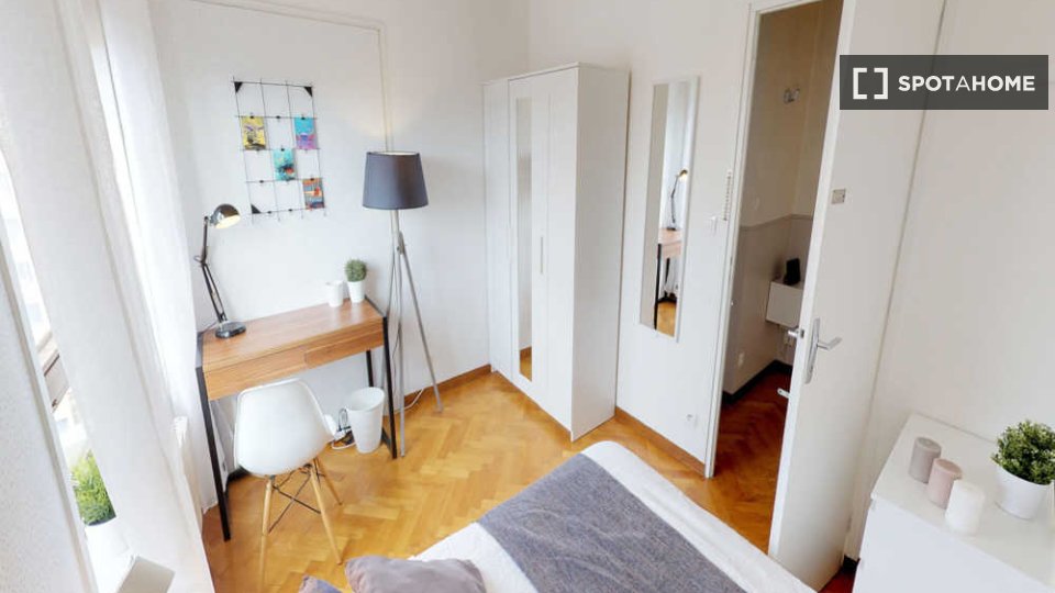 Habitación doble Lyon, 5 habitaciones, 110m² — foto 9