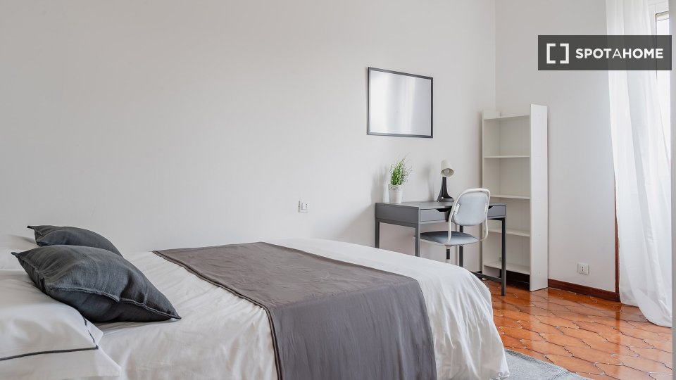 Double room Milan, 3 beds — photo 12