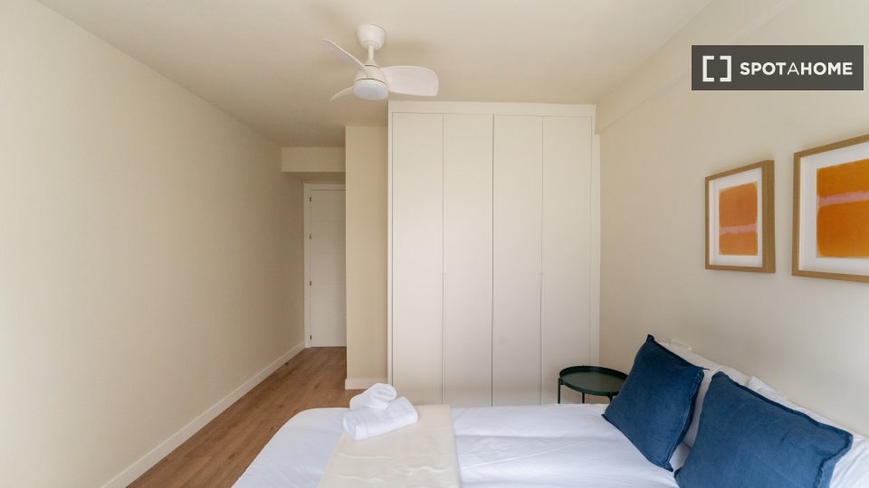 Double room Madrid, 4 beds — photo 3