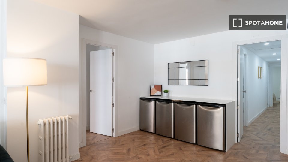 Double room Madrid, 7 beds — photo 2