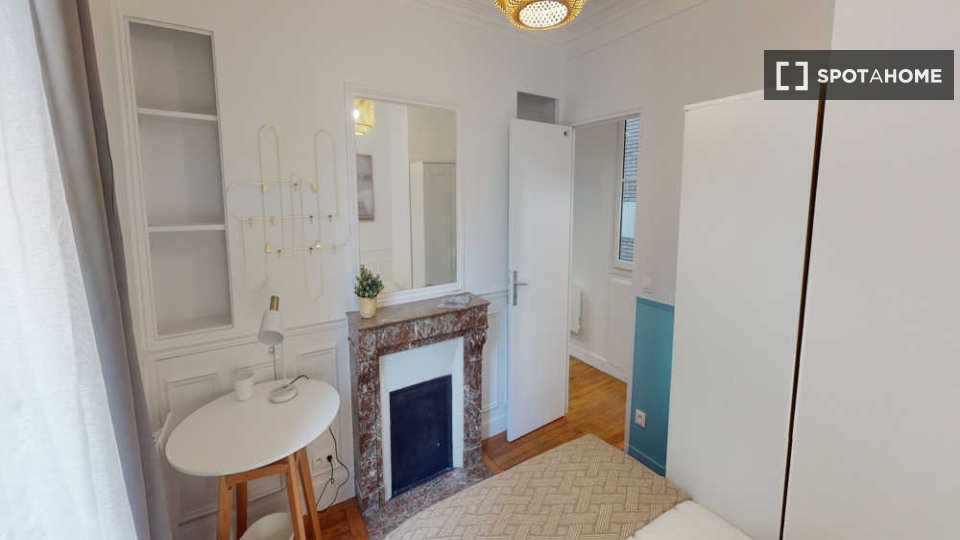 Double room Paris, 6 beds, 100m² — photo 11