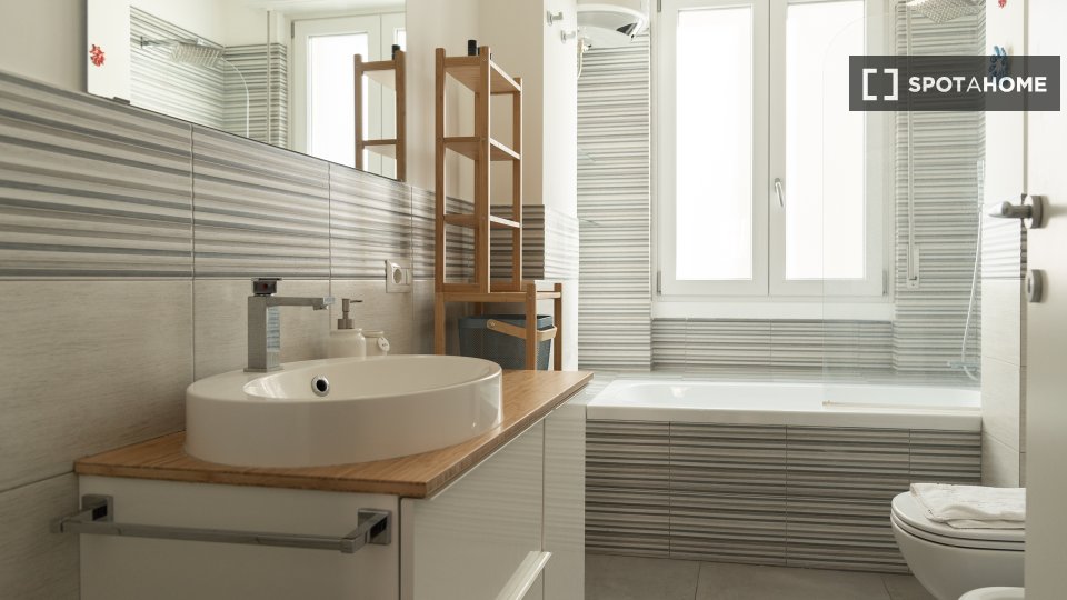 Apartment Milan, 1 bed — photo 11