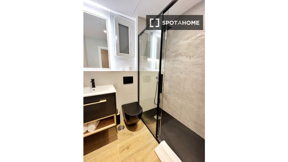 Apartment Madrid, 2 beds, 66m² — photo 8