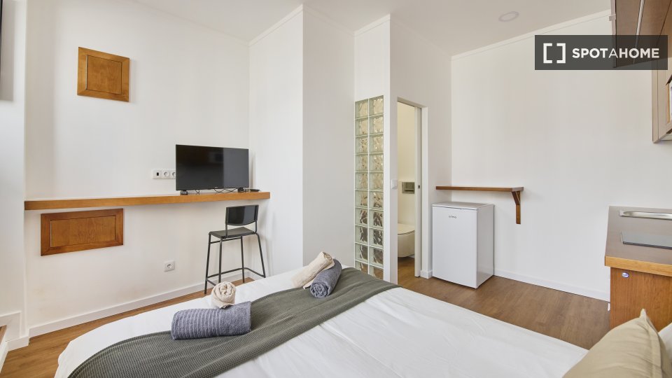 Apartment Lisbon, 1 bed — photo 5